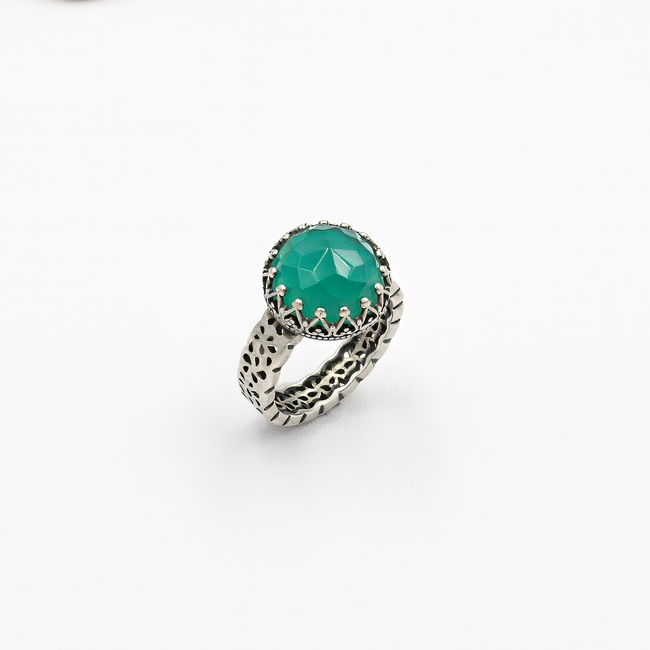 Silver ring with green agate stones