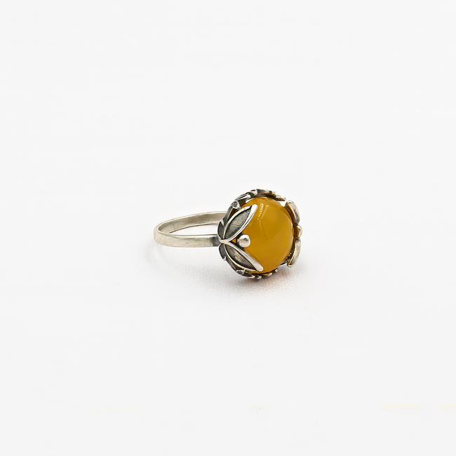 Silver ring with yellow agate stone