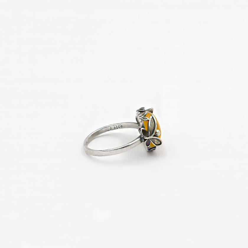 Silver ring with yellow agate stone