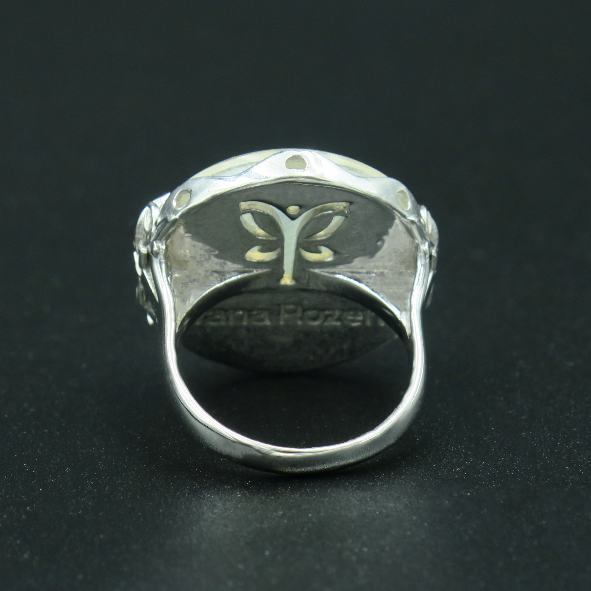 טבעת כסף עם אם פנינה לבנה טבעי