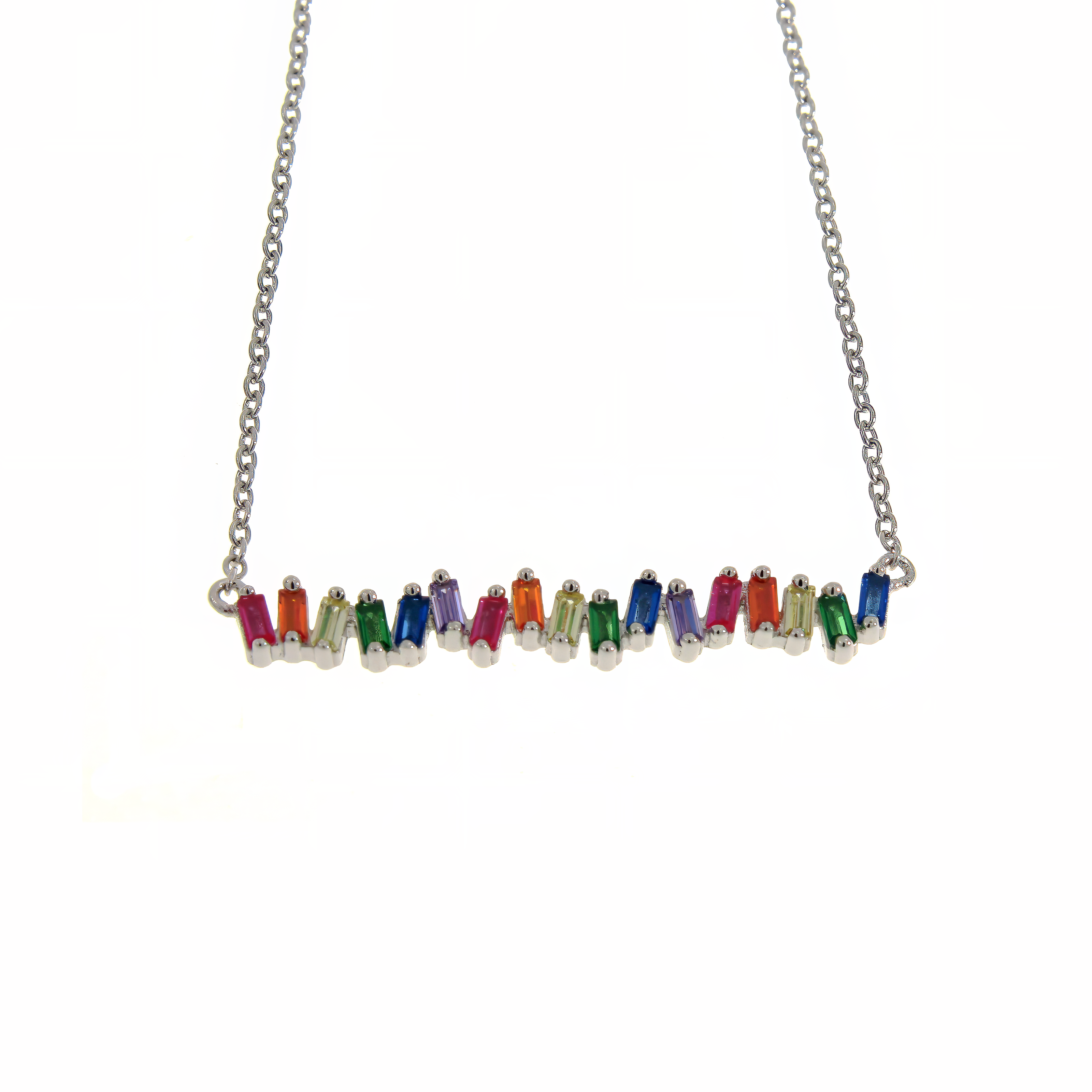 שרשרת כסף בעיצוב נקי וקלאסי, המשובצת באבני חן צבעוניות בגוונים הרמוניים. שילוב מדויק בין עדינות לנוכחות – לכל אבן יש אישיות, וכל צבע מוסיף שכבה של עומק. מתאימה ליום או ערב, בפני עצמה או בשכבות – תכשיט שמוסיף אור וצבע מבלי לגנוב את ההצגה.