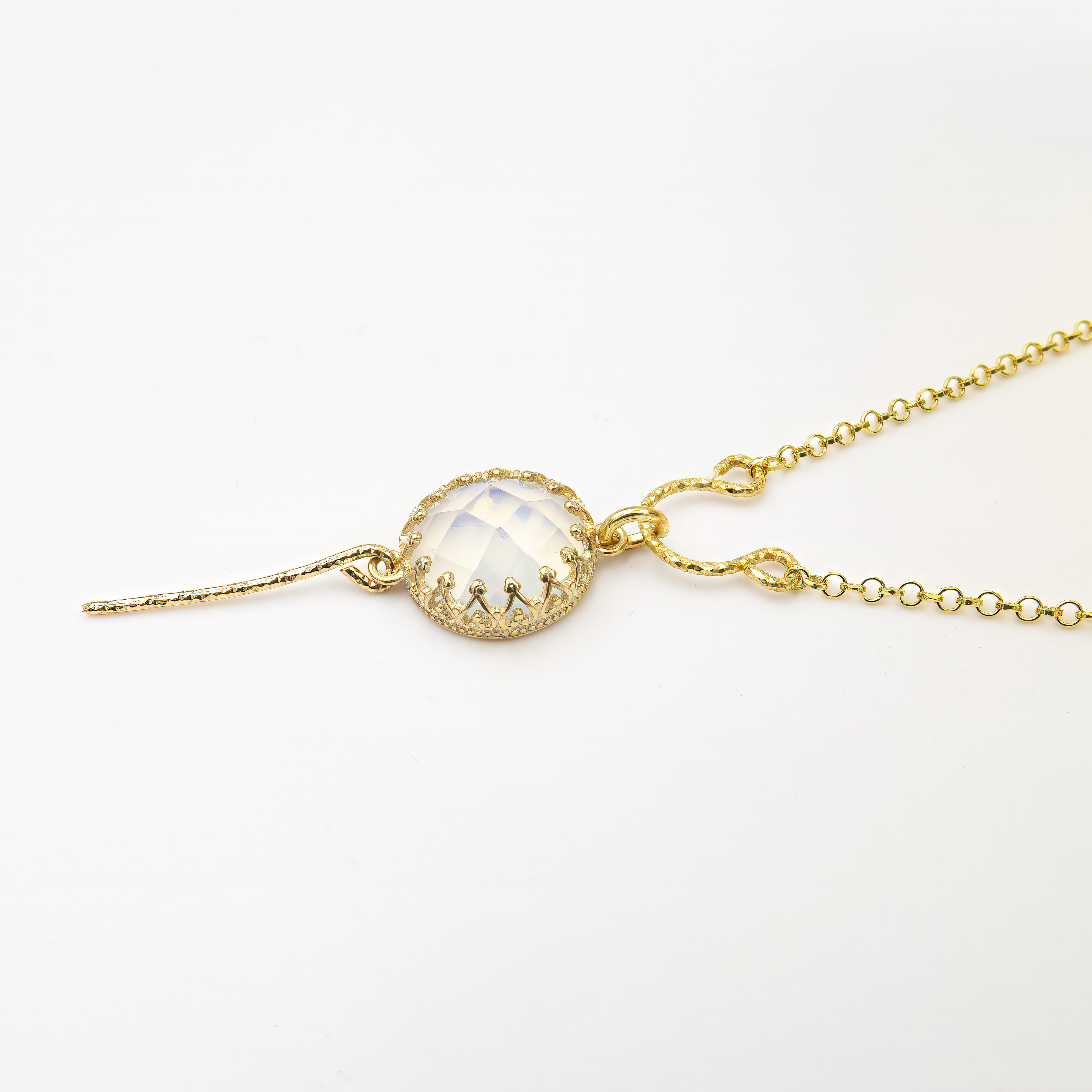 שרשרת כסף ואופלייט לבן