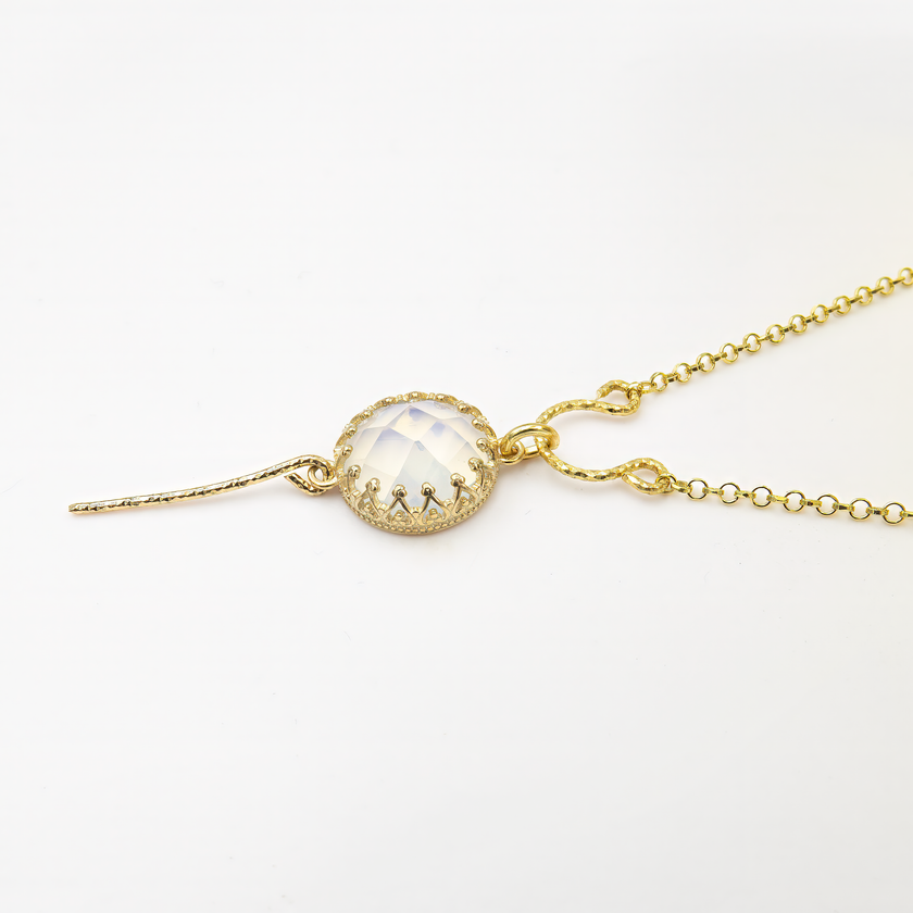 שרשרת כסף ואופלייט לבן