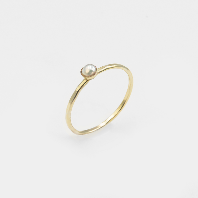 Gold-filled ring with pearl