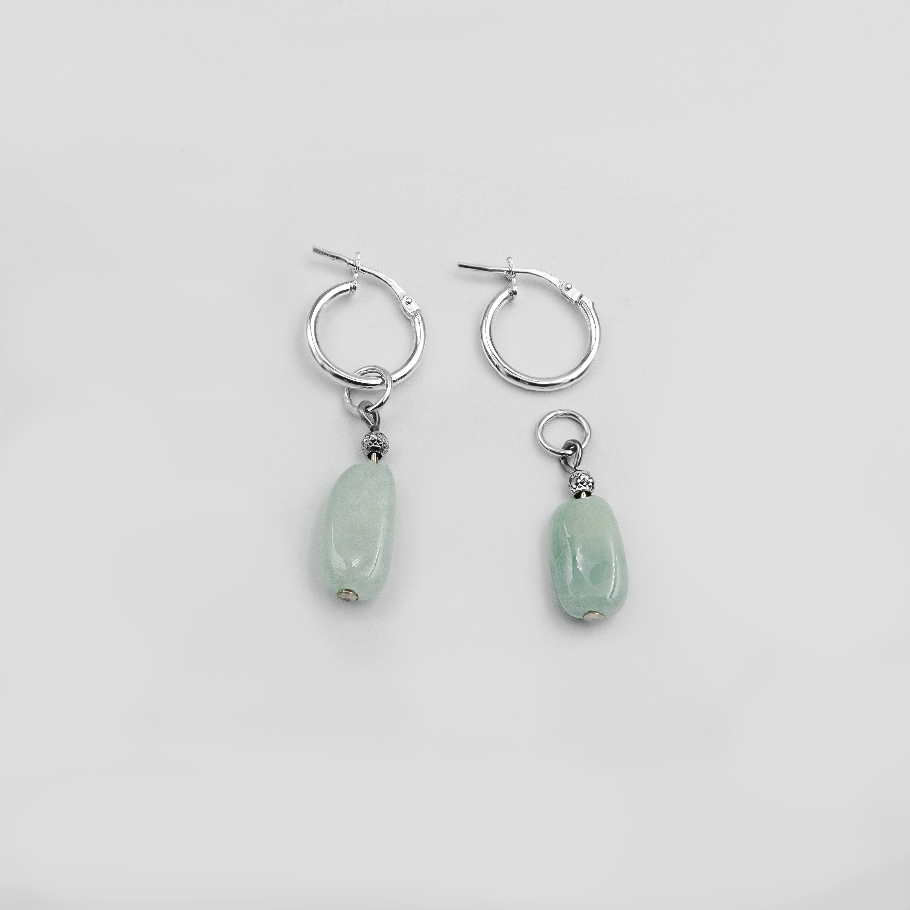 Nancy עגילים עם צ'ארמים אקוומרין