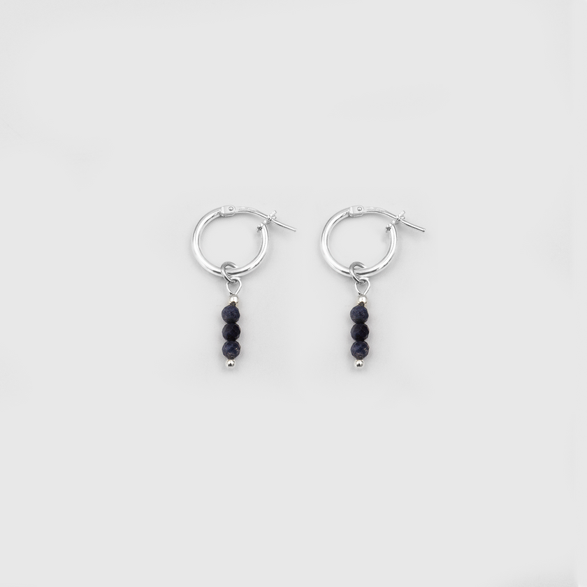 Monica עגילים עם סט 6 צ'ארמים