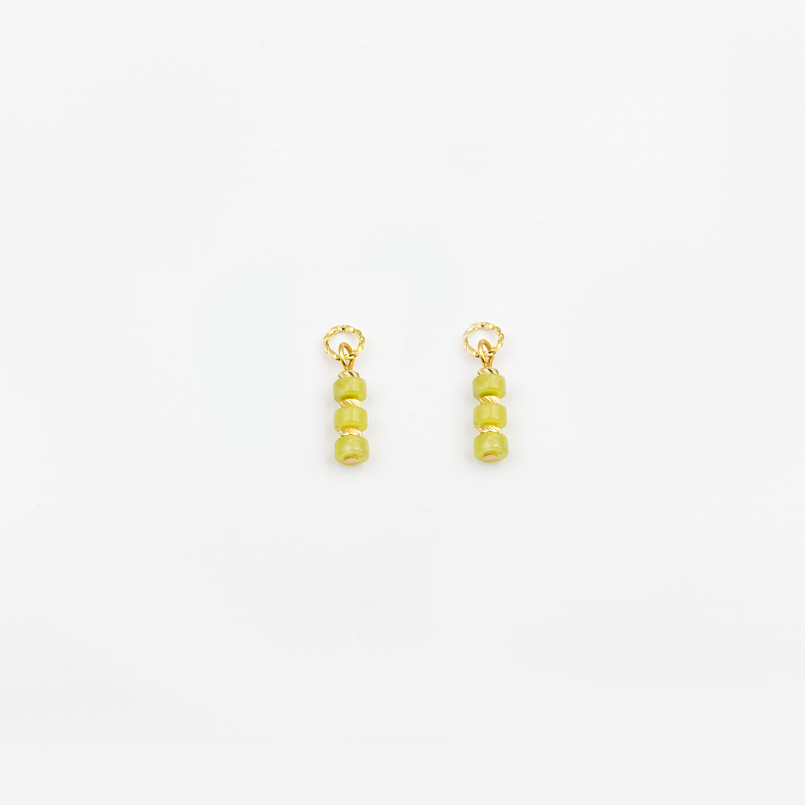 צ'ארם עם אבני כריזולייט