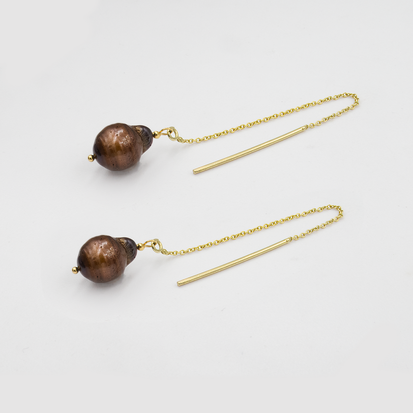 עגילי שרשרת עם פניני בארוק בצבע שוקולד