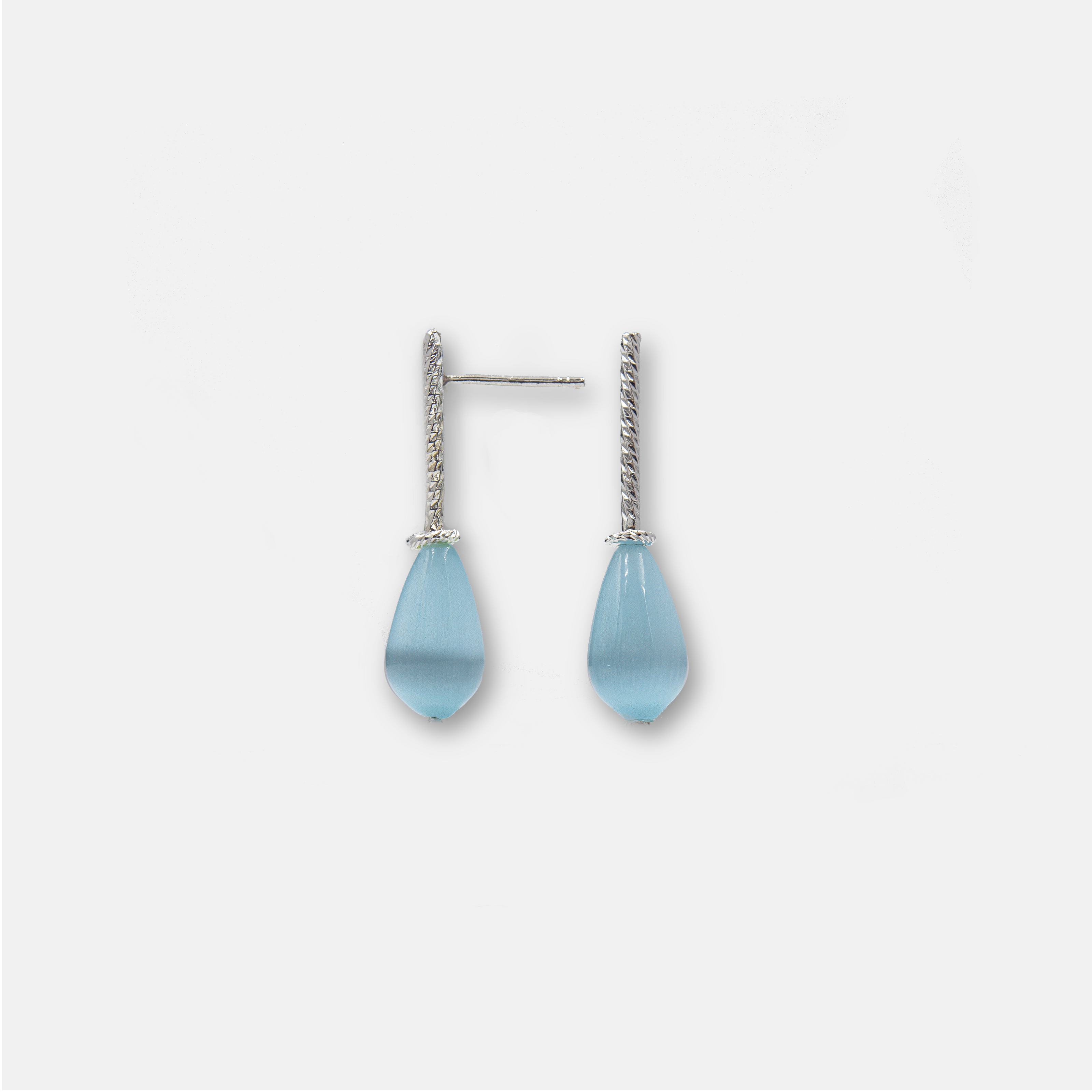 עגילי זהב עם אופליט תכלת