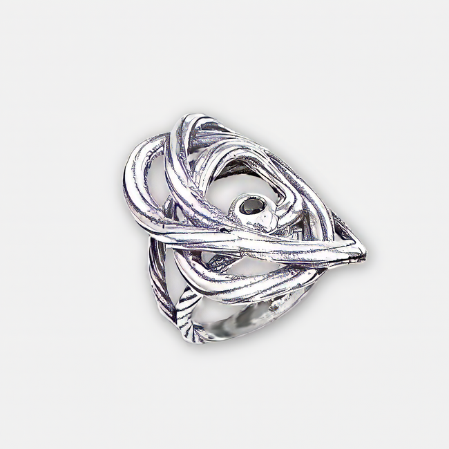 Серебряное кольцо 925 пробы с ониксом