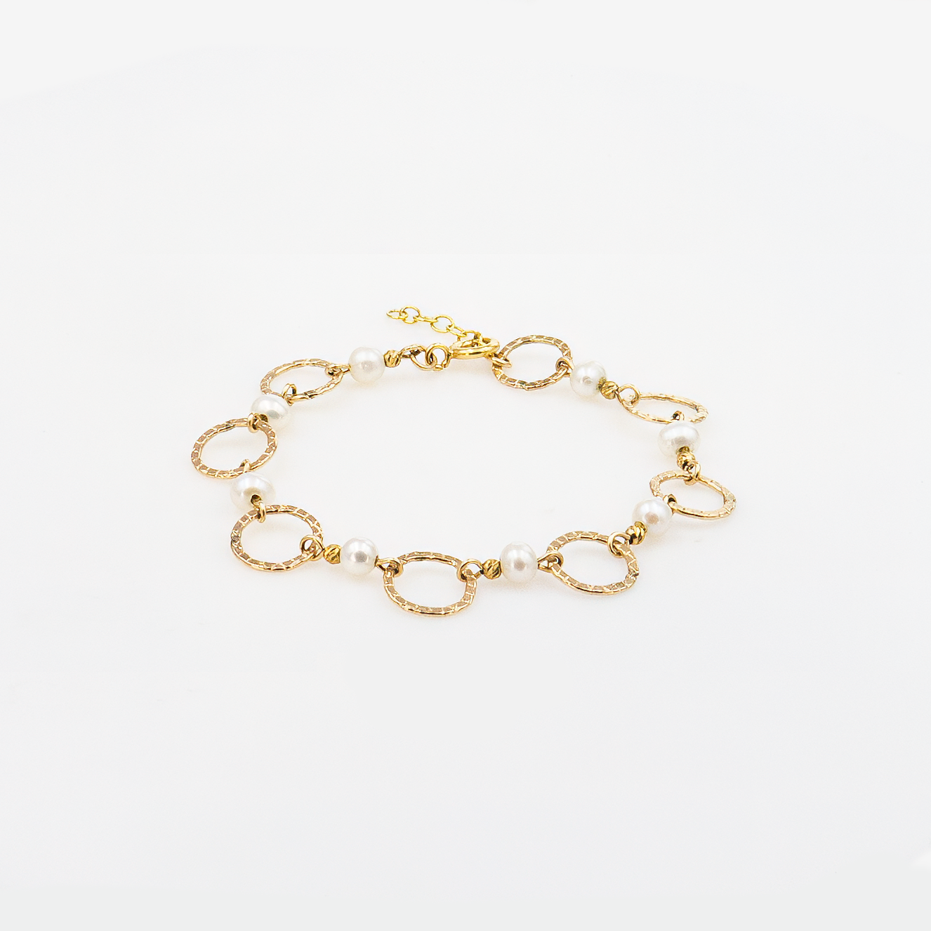 צמיד ללא אבנים