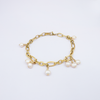 Bracelet with white pearl