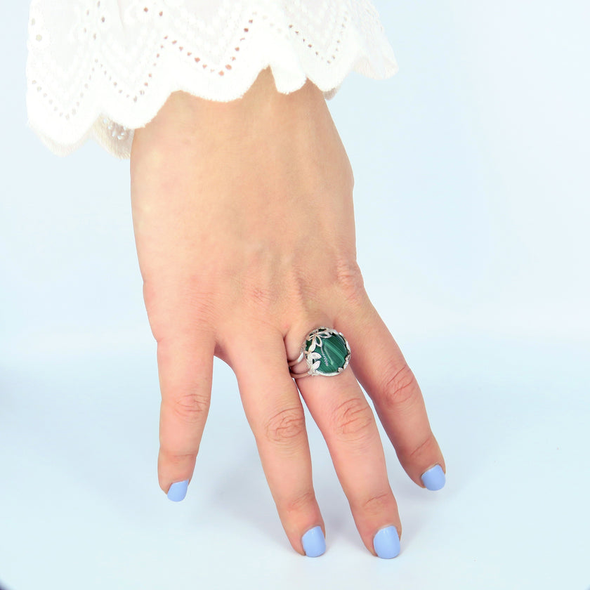 טבעת כסף עם מלאכיט טבעי