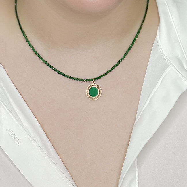 Green Necklace with Agate Pendant