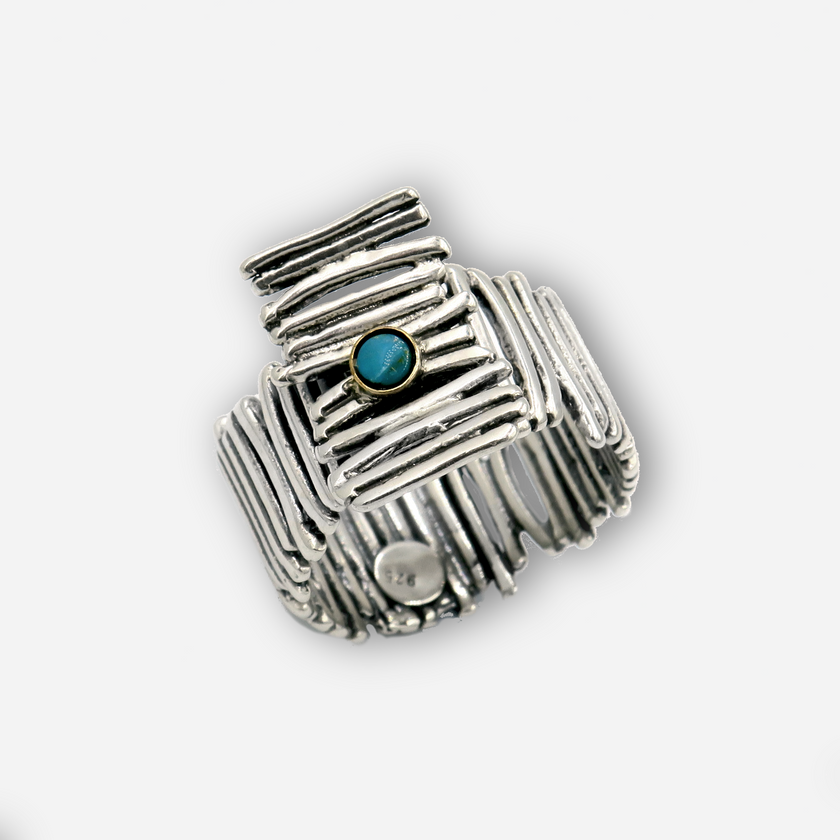 טבעת כסף עם אבן טורקיז