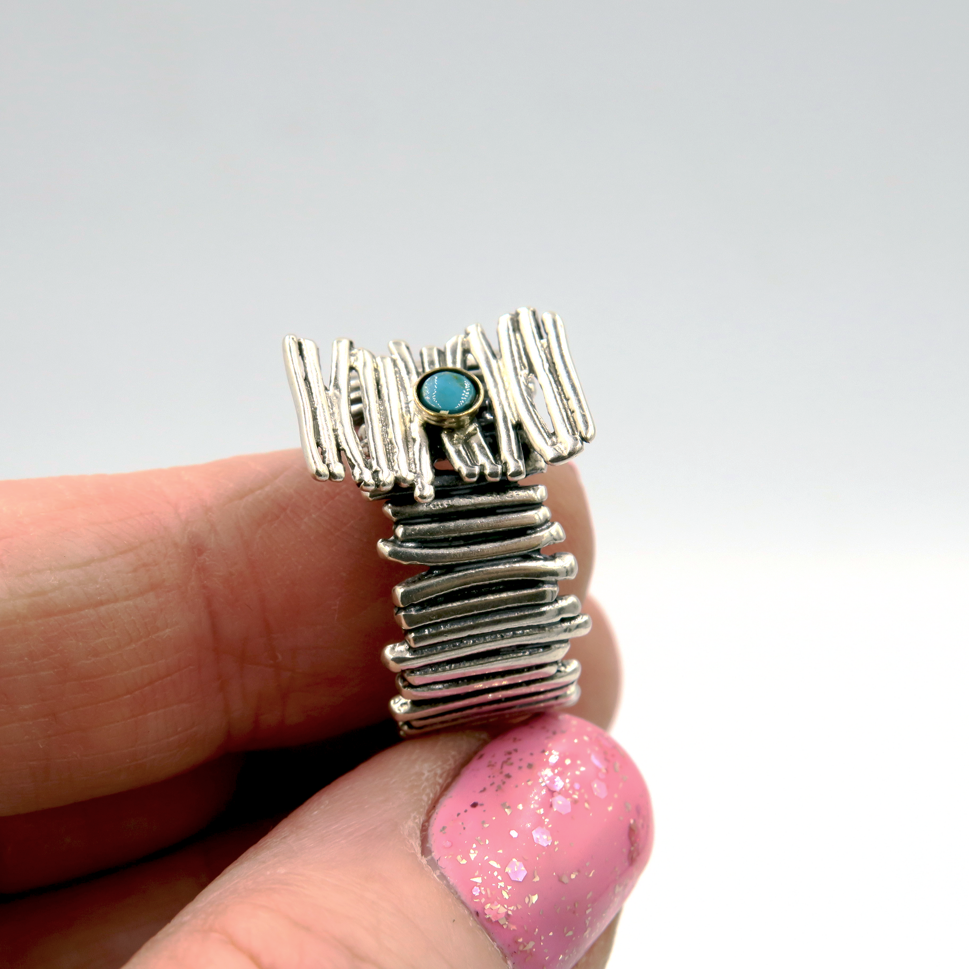 טבעת כסף עם אבן טורקיז