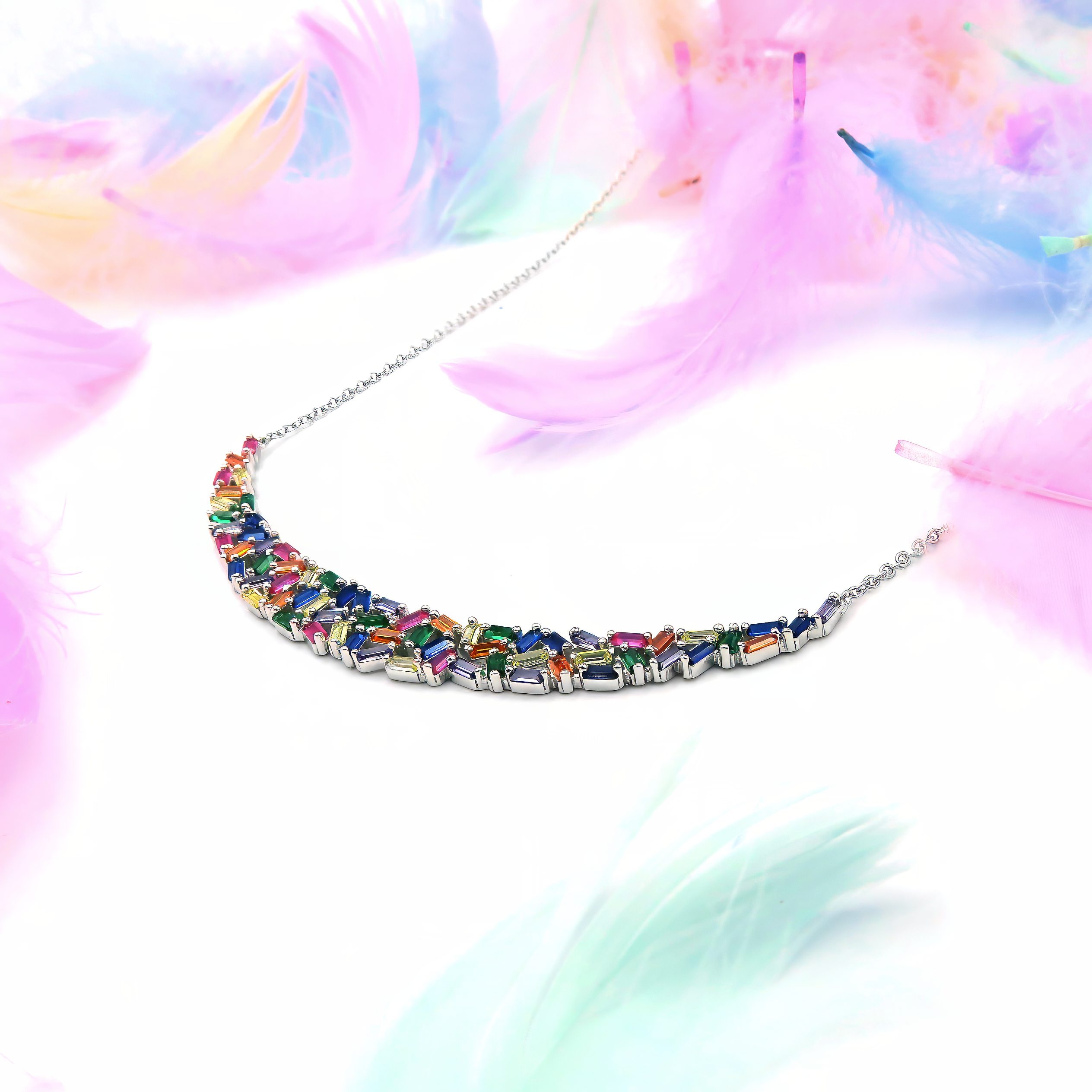 שרשרת כסף מעוצבת לנשים עם תליון לב עשיר בגוונים – חגיגה של צבע ואלגנטיות. תכשיט מושלם למתנה או לפינוק אישי בימים מיוחדים.
#שרשרתמעוצבת #תכשיטהשראה #מולטיקולורסטייל #לבשלי #תכשיטיםעםרגש