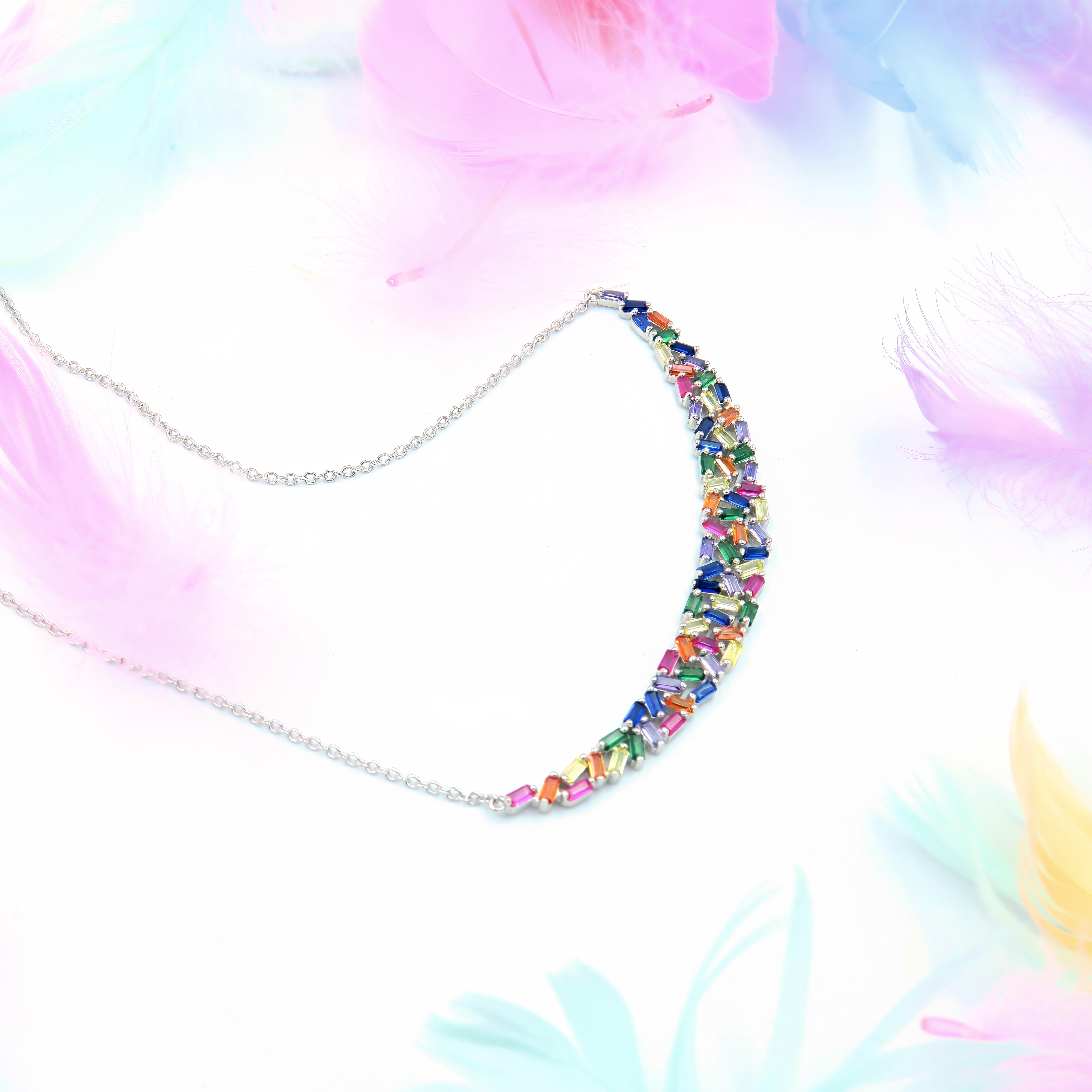 תכשיט עם נשמה – תליון לב צבעוני המונח בעדינות על שרשרת כסף מבריקה, מבטא נשיות, שמחה ואהבה עצמית. מושלם לכל מי שאוהבת לבלוט עם טעם טוב.
#תכשיטהשראה #שרשרתייחודית #לבצבעים #תכשיטיםאישיים #שרשרתכסף925

