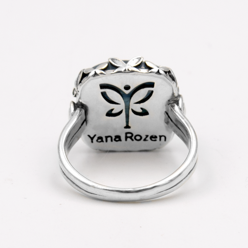 טבעת כסף עם קיאנייט