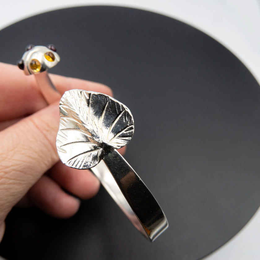 צמיד חיפושית