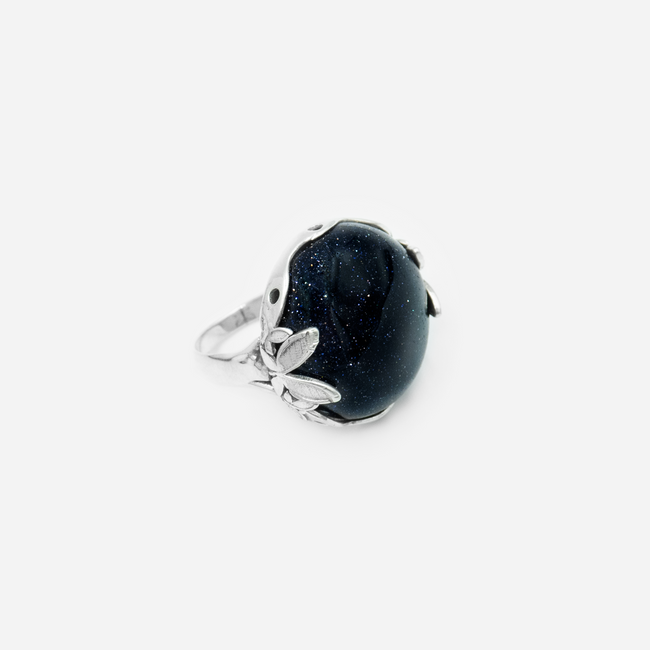 Silver ring with aventurine