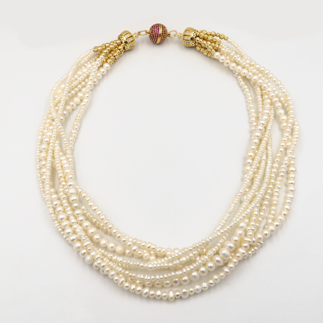 Nine-row pearl necklace