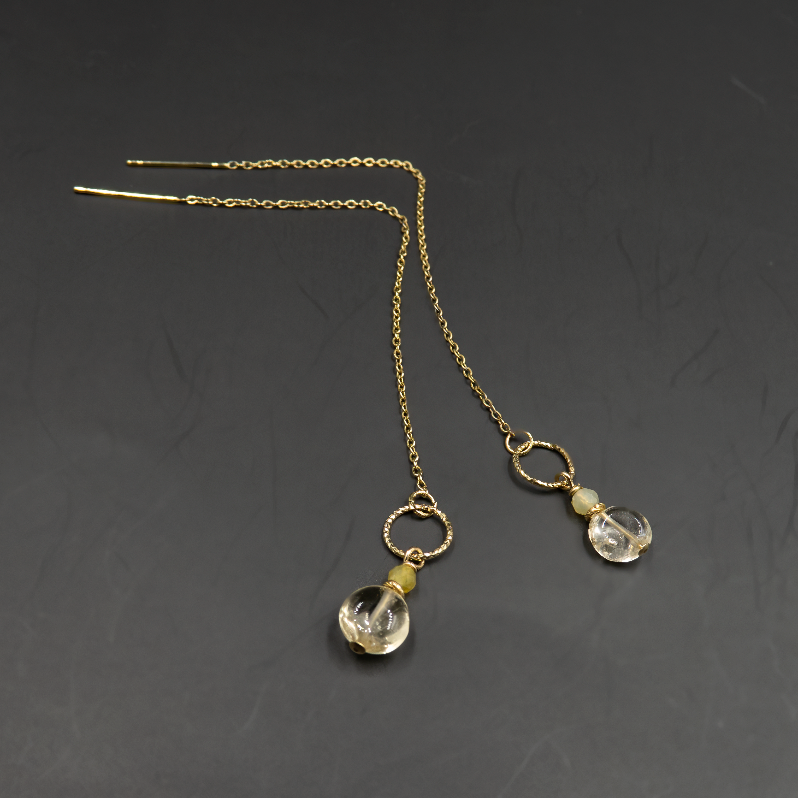 עגילי זהב 14 קראט עם טופז ואופל