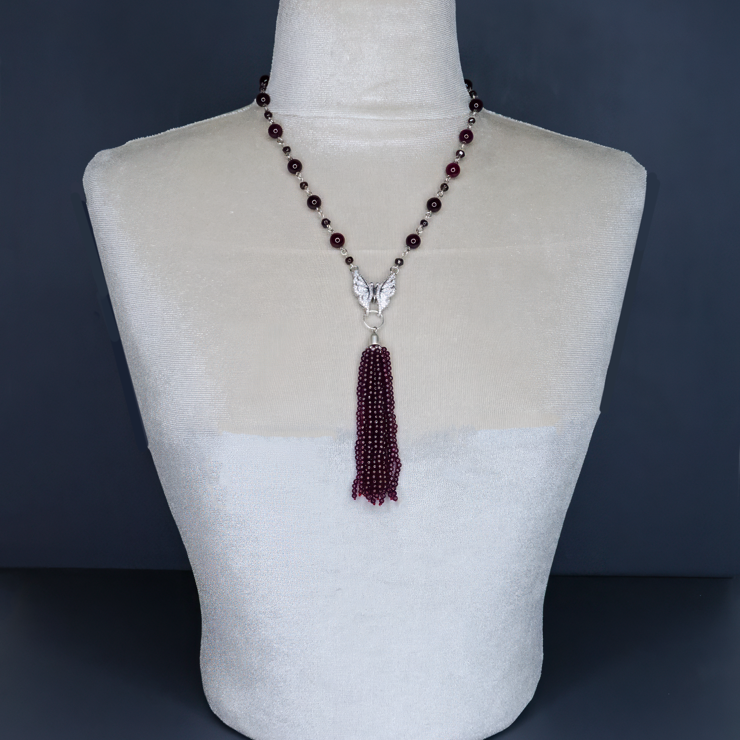 ענק אבני גרנט MILI