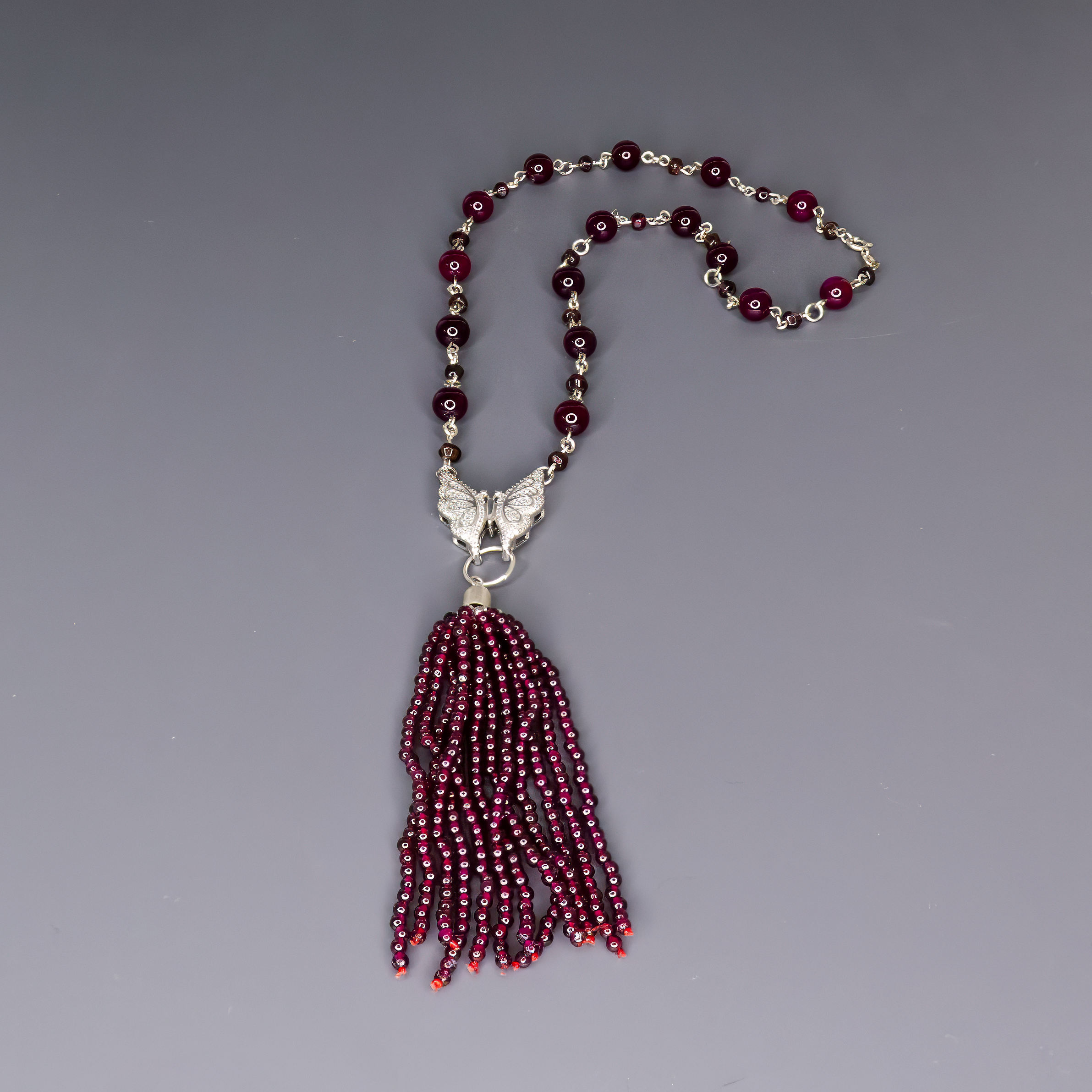 ענק אבני גרנט MILI