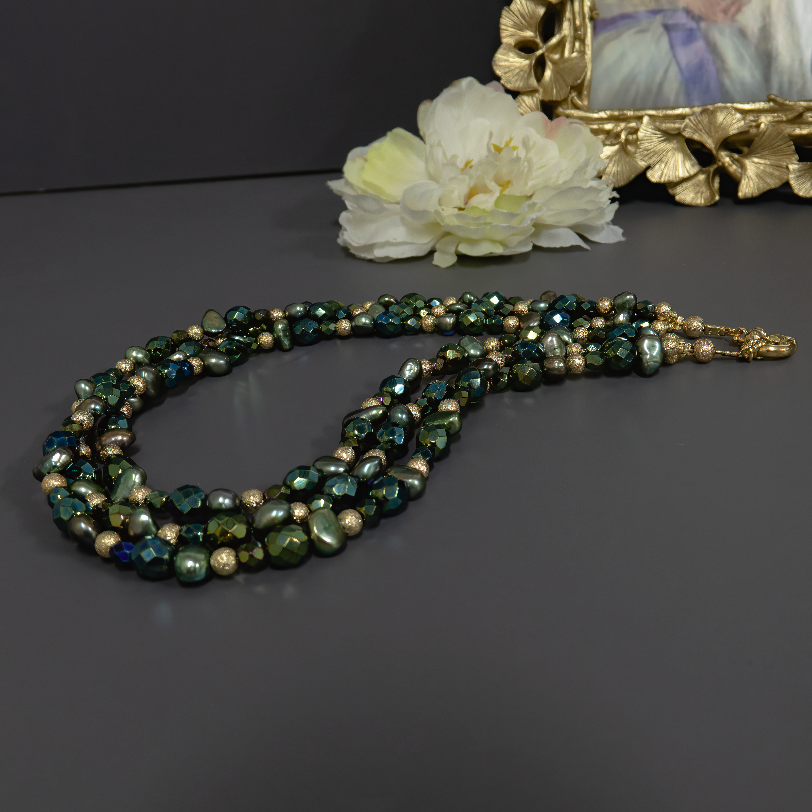 שרשרת פנינים שלוש שורות Deep Glow