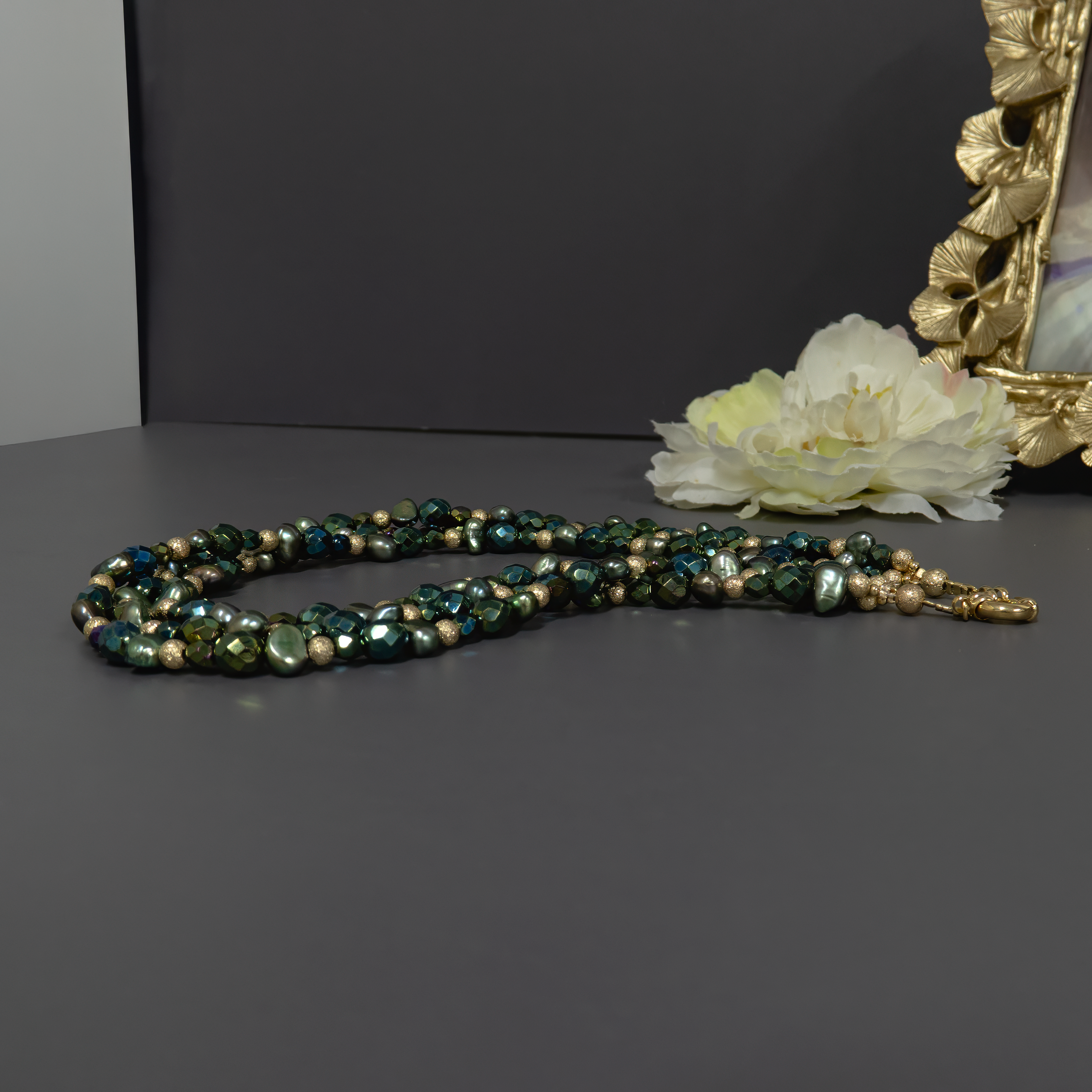 שרשרת פנינים שלוש שורות Deep Glow