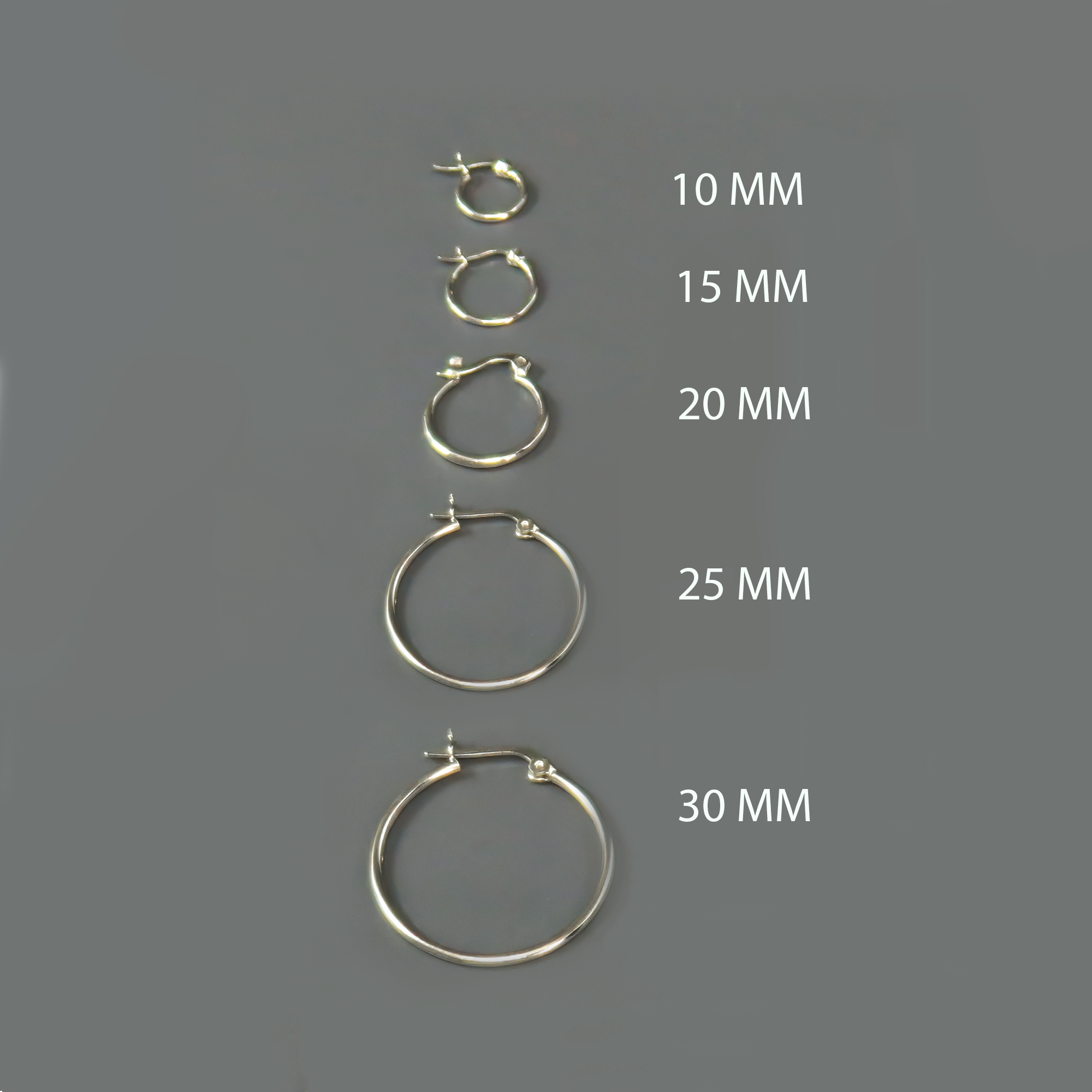 עגילי חישוק כסף במגוון מידות שונות