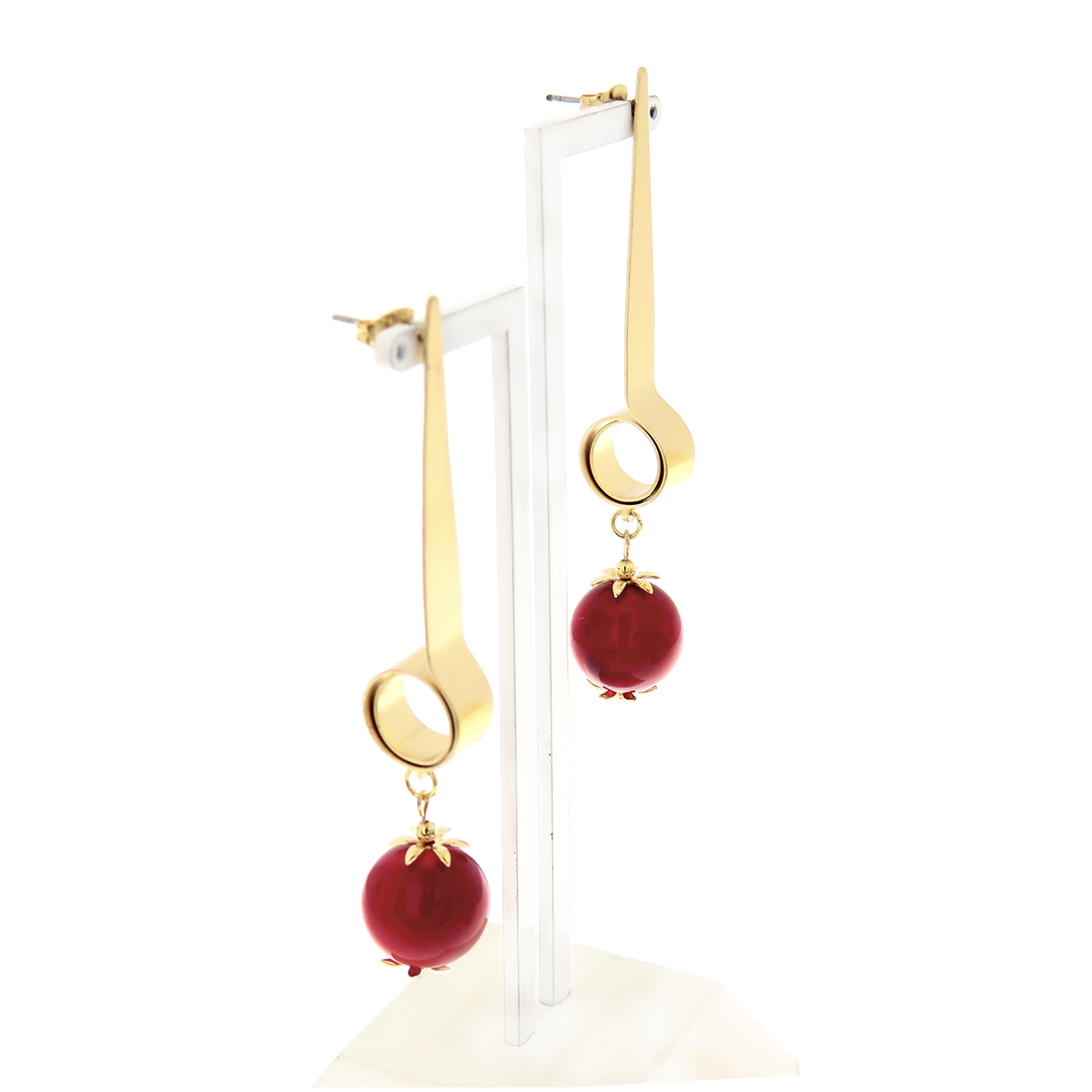 Fashionable coral earrings