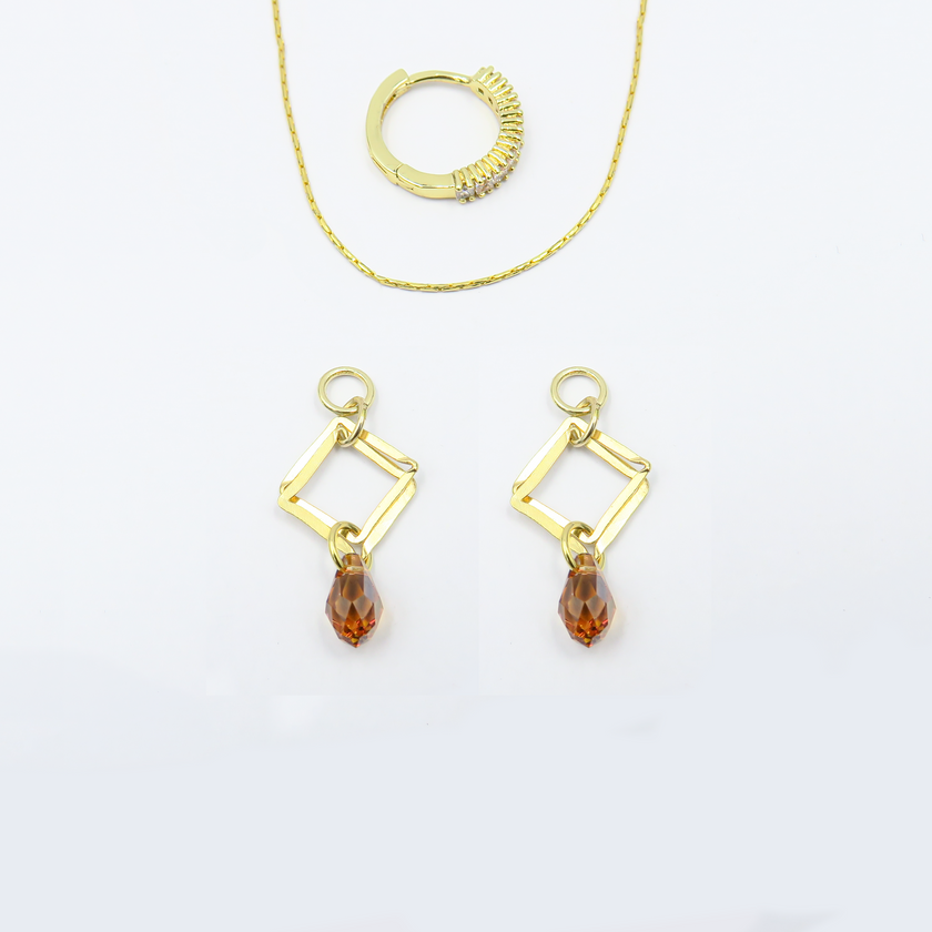 עגילים עם צ'ארים - טיפה