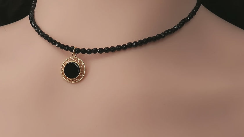 שרשרת עם תליון אניקס