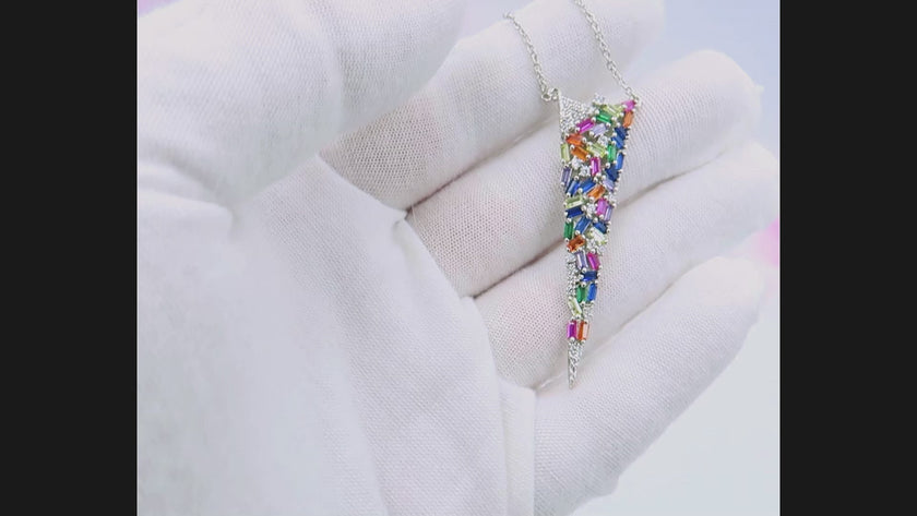 תכשיט מלא נוכחות ואלגנטיות – שרשרת כסף עם תליון לב מרובה צבעים שמשלב בין קלאסיקה לנגיעה מודרנית, אידיאלי לערב רומנטי או יום חג.
#JewelryStyle #שרשרתעםלב #תכשיטאלגנטי #מתנהמושלמת #אופנהעדינה #JewelryForHer #תכשיטיםאלגנטיים