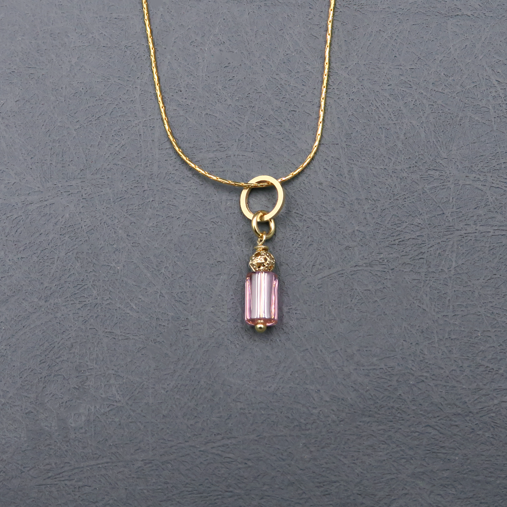 צ'ארם קריסטל ורוד עדין